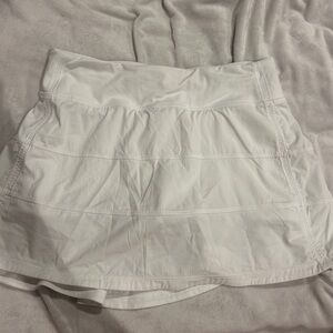 white lulu skirt size 4